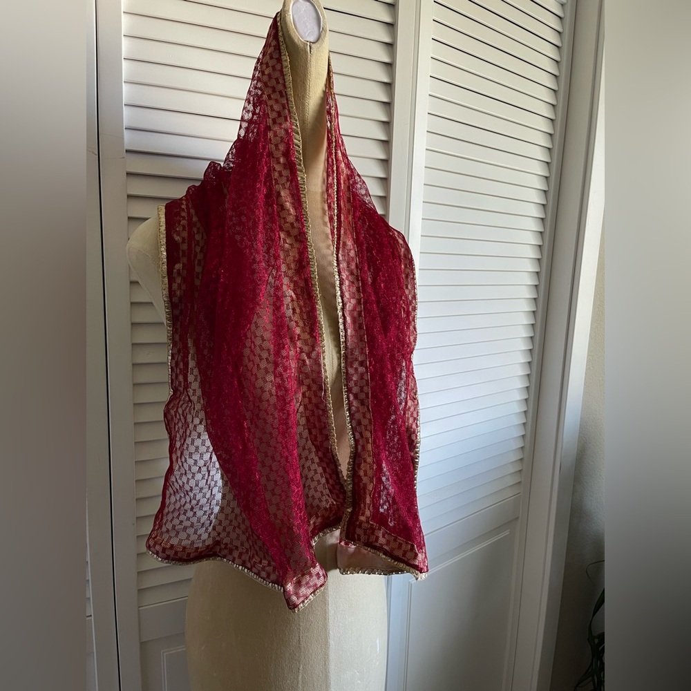 Indian Antique Dupatta Scarf - Picture 3 of 9